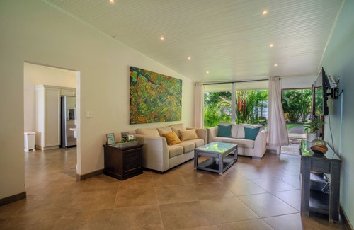 Esterillos Este Villa | Beautiful Beachfront Home in Esterillos