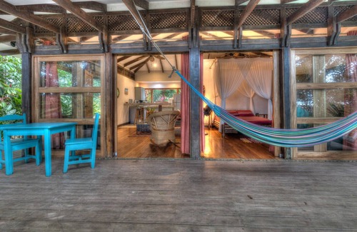 Cocles Cabin | Beautiful beach front bungalow with stunning beach and sea views