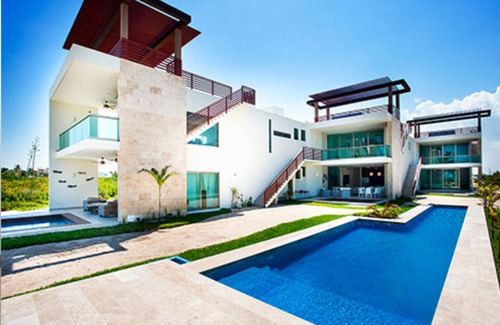 Dzemul Villa | Beautiful Beach House at Yucatán, México