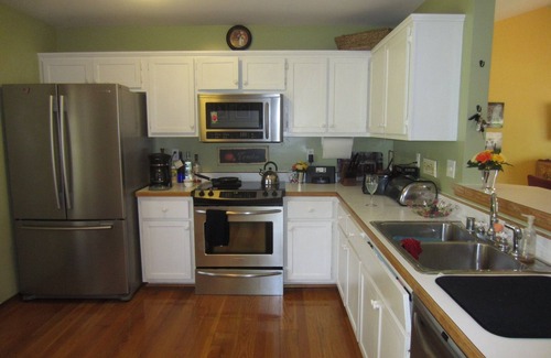 Cadiz House | Beautiful, Cedar Lakeside Cabin with Private Dock