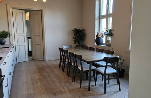 Bjørvika Apartment | Beautiful century apartment in heart of old town