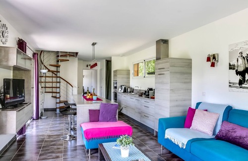 Cessenaz Ski Chalet | Beautiful chalet on Lake Annecy, with SPA terrace and magical mountain view