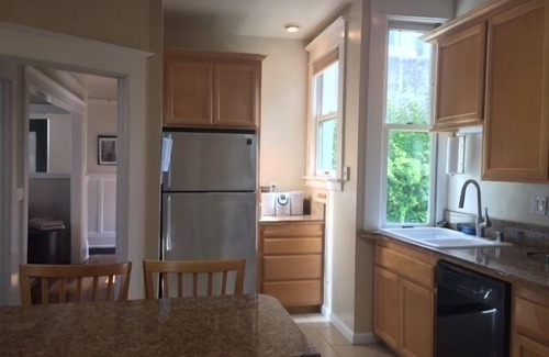 Fisherman's Wharf Condo | Beautiful Condo, good for familes, free wifi, near Ghirardelli Square
