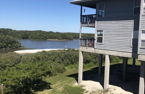 Cedar Key Condo | Beautiful condo with Inter-coastal views. 2 Kayaks and one Paddle board.