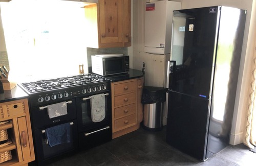 Newport Cottage | Beautiful converted 17th century stone stable in the heart of the Isle of Wight