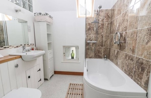 Goathland House | Beautiful converted barn on the North York Moors, overlooking the Steam Railway