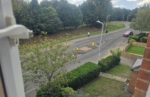 Sittingbourne House | Beautiful &Cosy. Home Sweet Home FOR FAMILY OR WORK GROUP-SITTINGOURNE. KENT