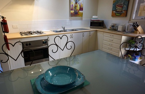 South Fremantle Cottage | Beautiful cottage with Studio in South Fremantle.