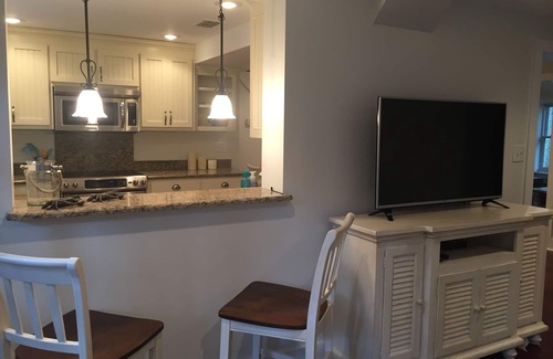 Fairhope Cottage | Beautiful Cottage On Fairhope Avenue, Walking Distance To Downtown