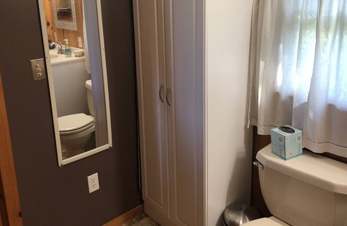 Franklin Cottage | Beautiful cottage on Molasses dam