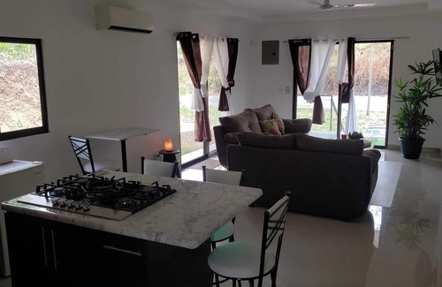 Agonia House | Beautiful House Countryside, Beach and Mountain Close to Home