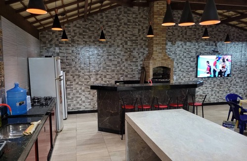 Praia do Morro House | Beautiful DUPLEX - SUPER SPACIOUS. The ONLY 800 METERS FROM THE BEACH, 4 ROOMS