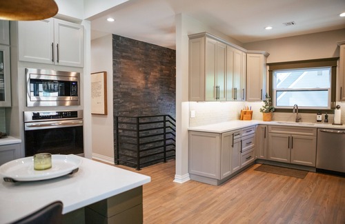 Yorktown House | Beautiful, Elegant, Unique, Modern! By Gathering Place, Discovery Lab, & Expo!