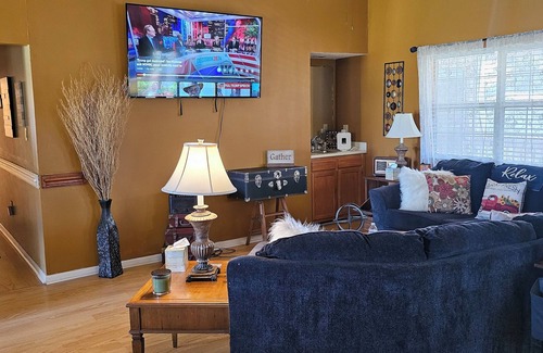 Gold Rock Other | Beautiful farmhouse with 3 bedrooms and 4 Queen beds for a cozy stay