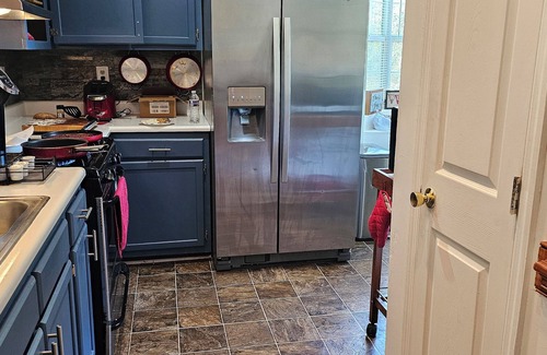 Gold Rock Other | Beautiful farmhouse with 3 bedrooms and 4 Queen beds for a cozy stay