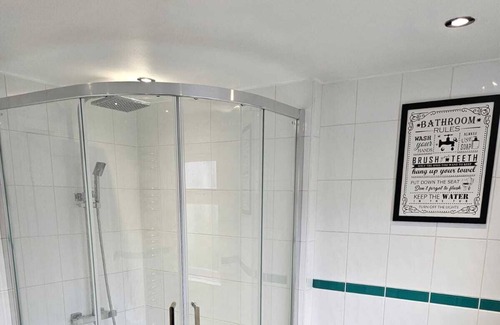 Chatham House | Beautiful furnished 3 bedroom house plus a TV room in the basement