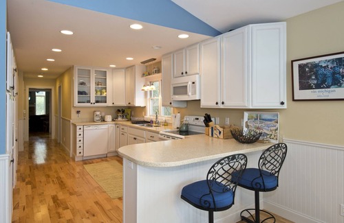 Empire House | Beautiful Gem on Little Glen Lake