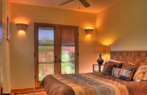 Simi Valley House | Beautiful Guest House with spectacular views of Hillside Avocado Orchards