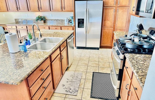 Reno House | Beautiful Haven/Sleeps 18