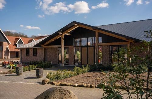 Losser House | Beautiful holiday home with hot tub