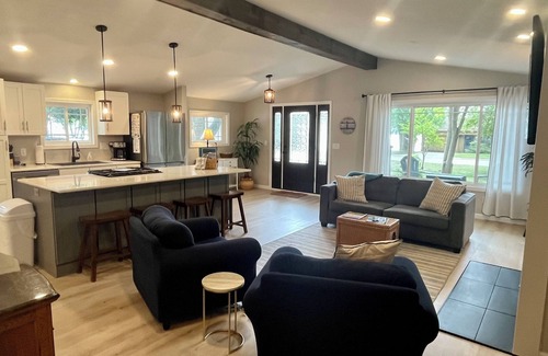 Clear Lake House | Beautiful home on Clear Lake, just minutes from downtown and Surf District!