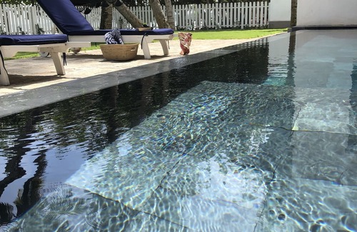 Weligama Villa | Beautiful house, gorgeous pool - absolutely beach front on a lovely surf beach!