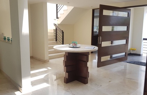 Bosques de las Lomas House | Beautiful House In A Residential Neighborhood/ Hermosa casa en zona residencial