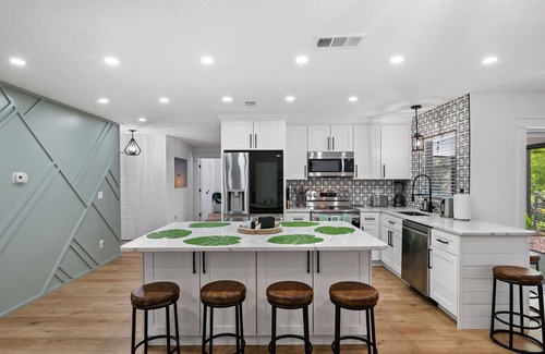 Bee Ridge House | Beautiful House w/Pool, 10 Min to Siesta Beach