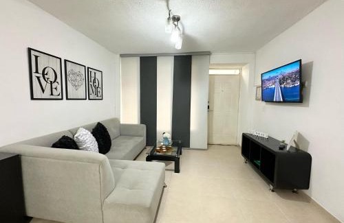 Pereira House | Beautiful house with a pool in Pereira