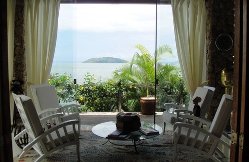 Paraty House | Beautiful House With Private Beach On Island