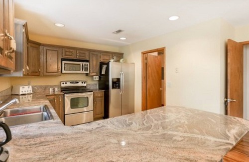 Alpine Bay House | Beautiful Huge Lakefront House *Our Waterfront Paradise*