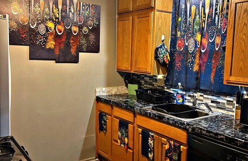 Taylor House | Beautiful Kid-Friendly Home In Taylor Close To Airport With Wi-Fi