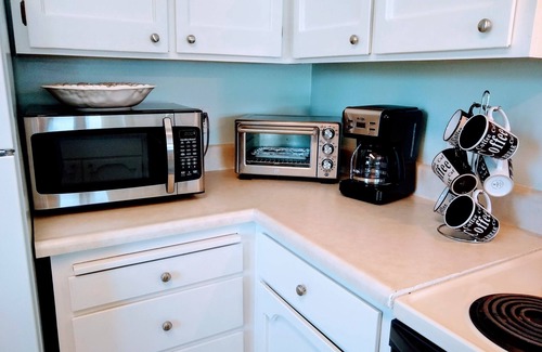 Clearlake House | Beautiful Lake Front house with Spectacular view, new deck/private dock sleep 6