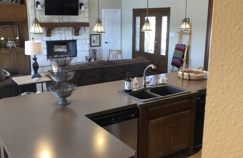 Fluvanna House | Beautiful Lakefront Home-Stunning Views! Lake Alan Henry