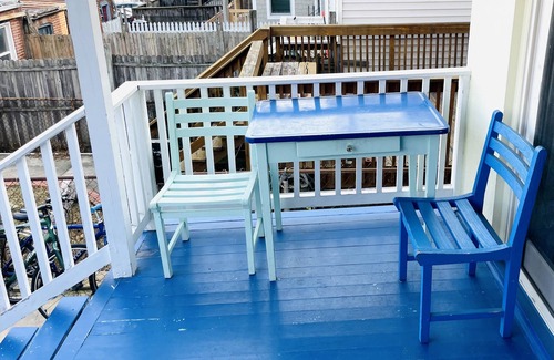 Columbia Heights House | Beautiful Large 5 Bedroom Townhome 1.6 miles to White House. E-bikes available