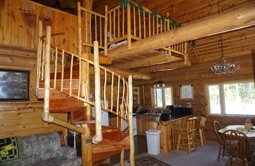 Au Train Cabin | Beautiful log cabin nestled in the Hiawatha National Forest located in The UP.
