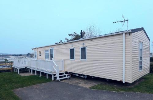 Weymouth Resort | BEAUTIFUL LUXURY Caravan HAVEN LITTLESEA STUNNING VIEWS Sleeps 6