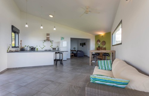 Saint-Pierre De La Reunion House | BEAUTIFUL LUXURY VILLA ON THE SEAFRONT