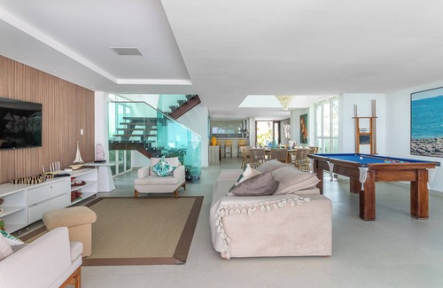 Pontal de Serrambi House | BEAUTIFUL MANSION on Serrambi beach by the SEA, with 7 suites, luxury and comfort