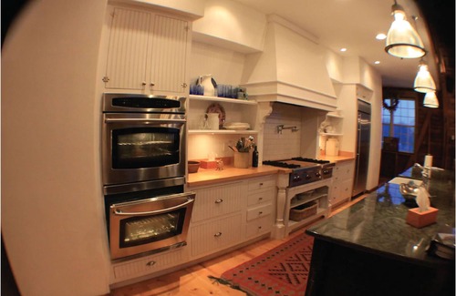 Pine River House | Beautiful modern rustic barn located near state parks and Chain o Lakes.