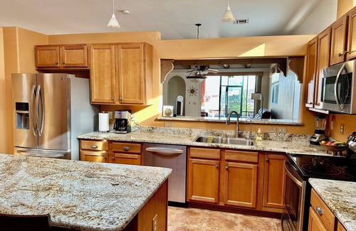 Canoa Ranch House | Beautiful Mountain Views with New Furniture in The Springs