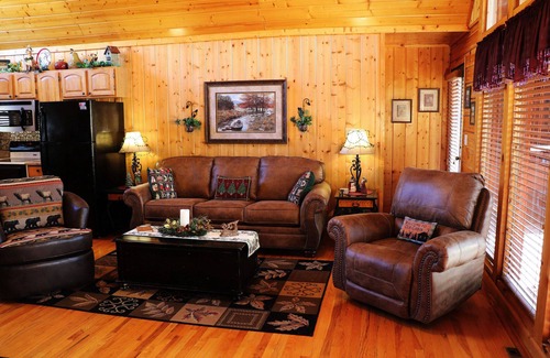 Sevierville Cabin | Beautiful Mountain Sunset View! Hot Tub, Pool Table, Closest to Dollywood