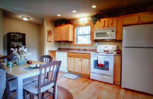 Hiawassee Cabin | Beautiful Mountain Views Amid Wine Country-Hot Tub