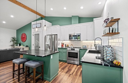 Artondale House | Beautiful new build home in historic Gig Harbor Wa.