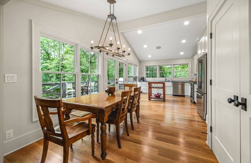 Wiley House | Beautiful New Home Overlooking breathtaking Lake Burton