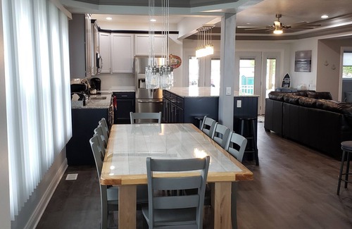 Huron House | Beautiful Newer Park/Lakefront home!