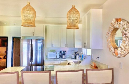 Pupukea House | Beautiful ocean views, just steps away from Banzai Pipeline