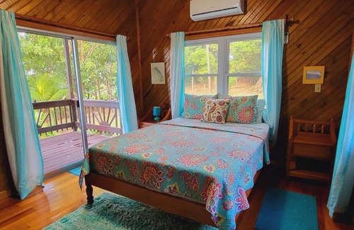 Antoneys Cay House | Beautiful Ocean Views, Sandy Bay