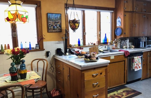 Helena House | Beautiful Original Artwork Throughout A Quaint Centrally Located Helena Home