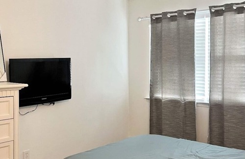 Shirley House | Beautiful, Peaceful and Spacious Home